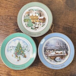 Avon Christmas Collector Plates Set - Green, Blue, Cream
